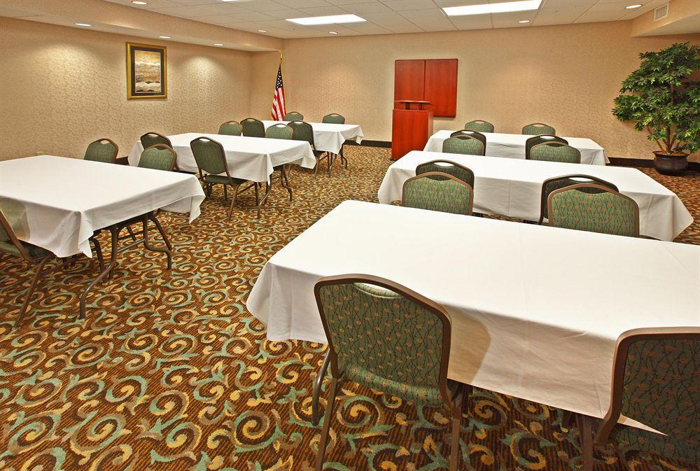 Holiday Inn Express Minden By Ihg Exterior photo