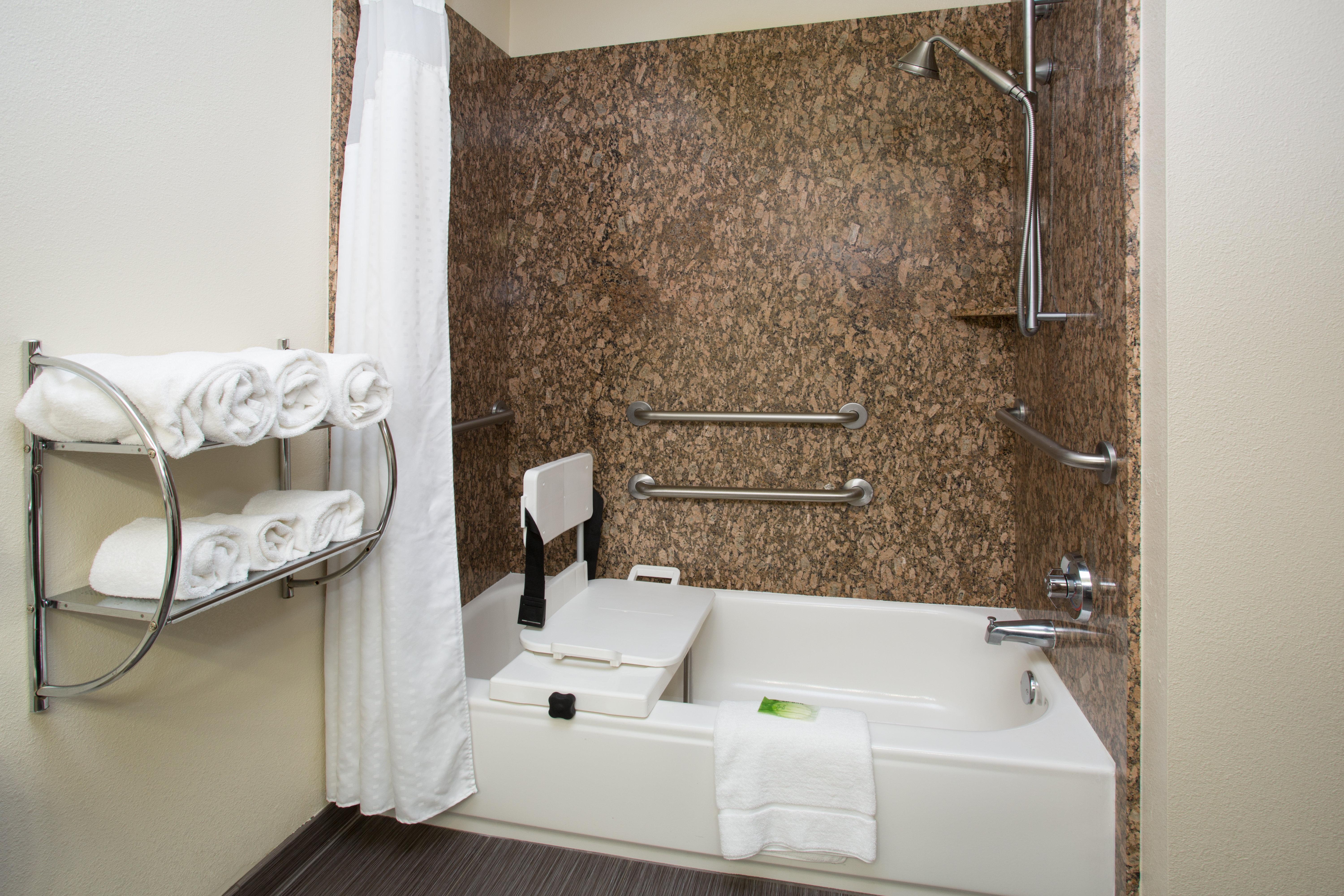 Holiday Inn Express Minden By Ihg Exterior photo