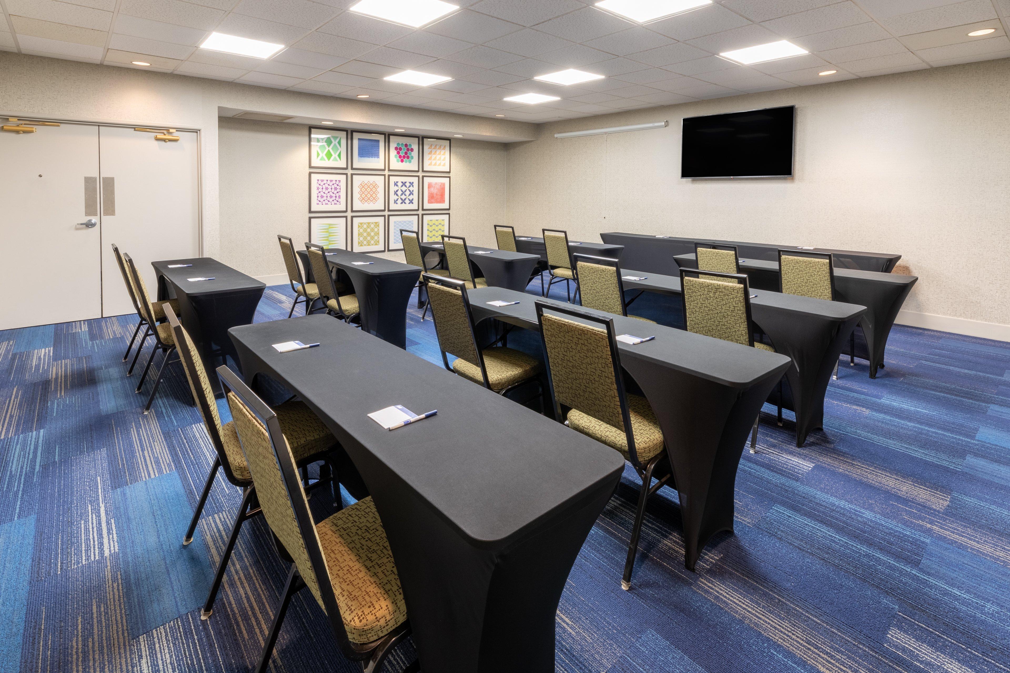 Holiday Inn Express Minden By Ihg Exterior photo