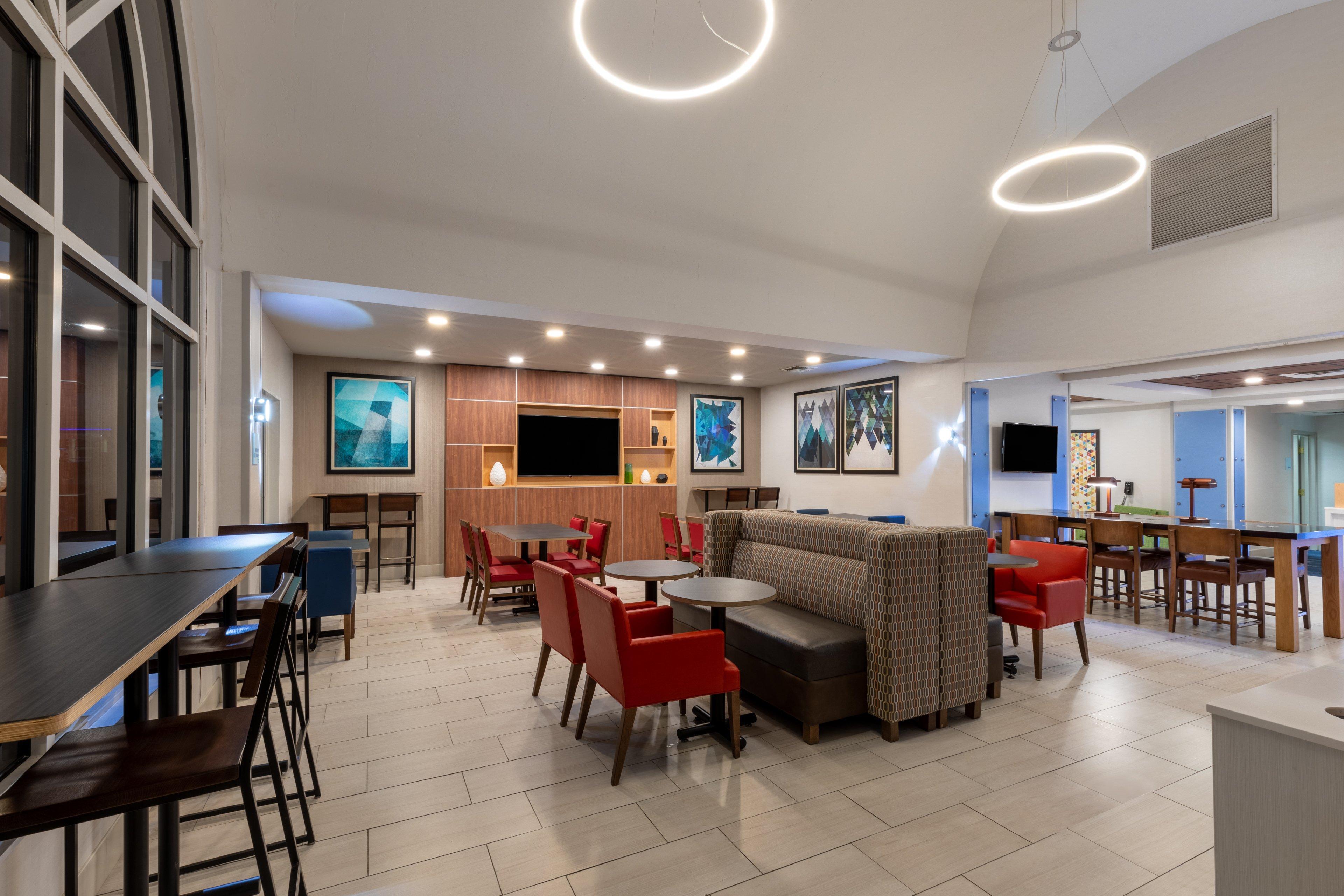 Holiday Inn Express Minden By Ihg Exterior photo
