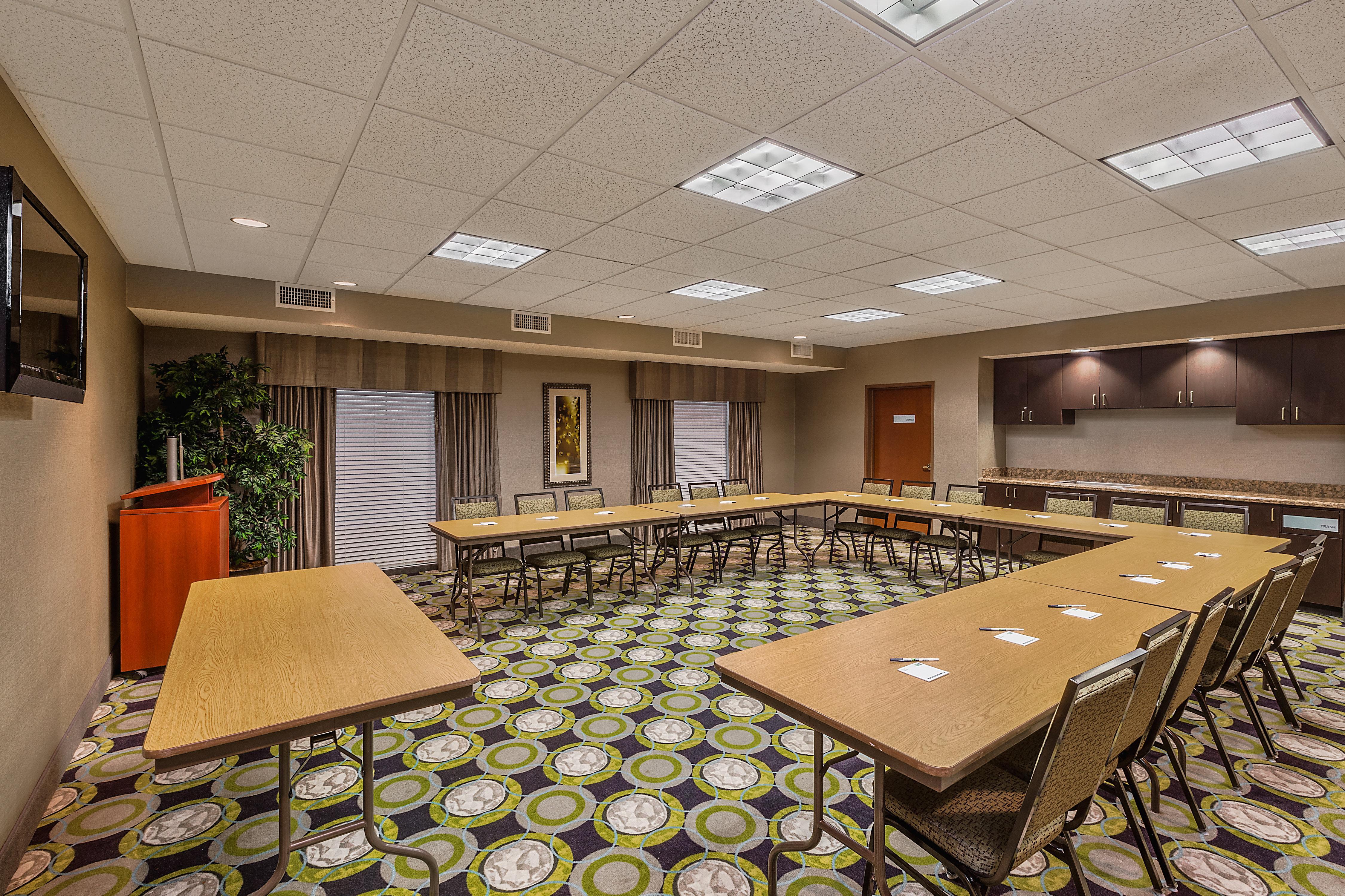 Holiday Inn Express Minden By Ihg Exterior photo